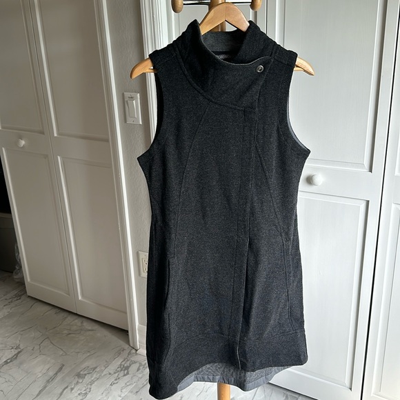 Toad Long Wool blend Tunic Vest Grey Black Medium New - Picture 1 of 13